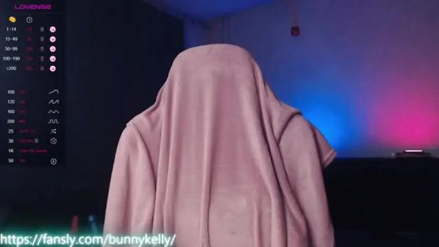 Image 6 of bunnykelly Stream on Chaturbate on 13 months ago