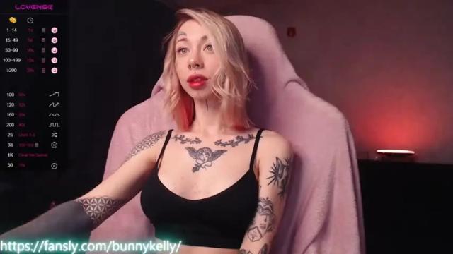 Image 3 of bunnykelly Stream on Chaturbate on 13 months ago