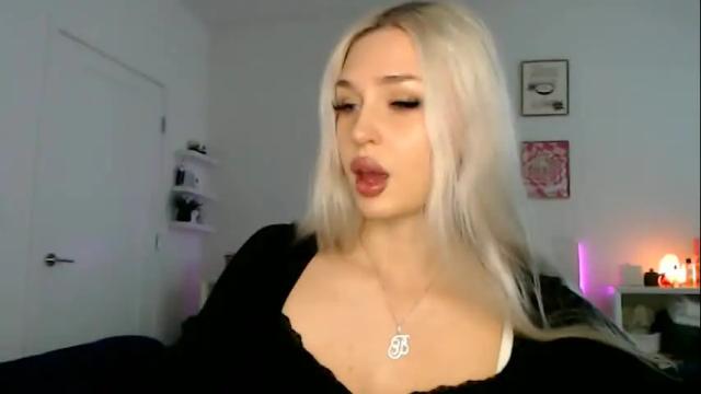 Thumbnail 1, bunnykhalessi's Stream at Chaturbate, 15 months ago