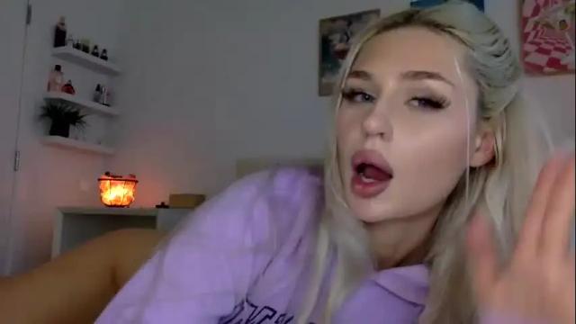Image 3 of bunnykhalessi Stream on Chaturbate on 14 months ago