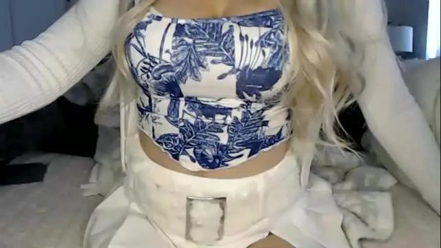 Image 7 of bunnykhalessi Stream on Chaturbate on 14 months ago
