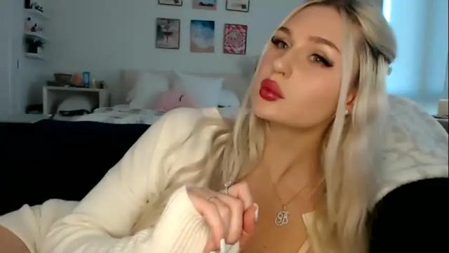 Image 12 of bunnykhalessi Stream on Chaturbate on 14 months ago