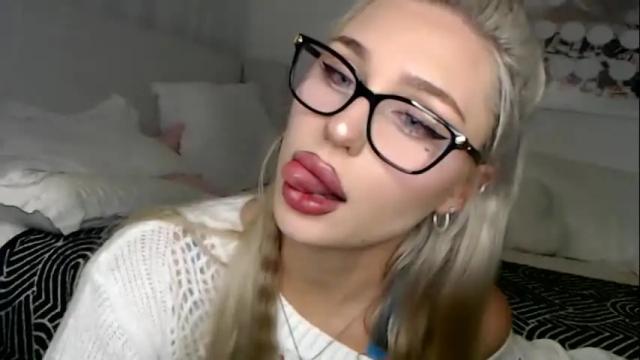 Image 8 of bunnykhalessi Stream on Chaturbate on 7 months ago