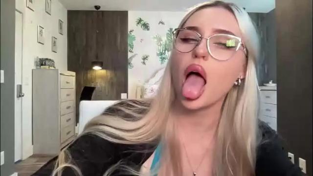 Thumbnail 1, bunnykhalessi's Stream at Chaturbate, 3 months ago