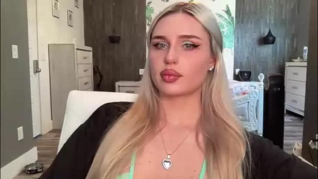 Image 10 of bunnykhalessi Stream on Chaturbate on 3 months ago