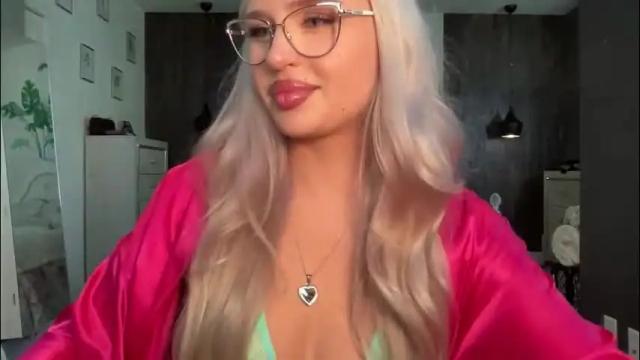 Image 11 of bunnykhalessi Stream on Chaturbate on 1 month ago