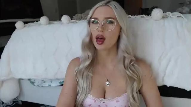 Image 4 of bunnykhalessi Stream on Chaturbate on 1 month ago