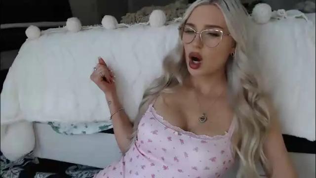 Thumbnail 2, bunnykhalessi's Stream at Chaturbate, 1 month ago