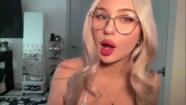 Thumbnail 1, bunnykhalessi's Stream at Chaturbate, 1 day ago