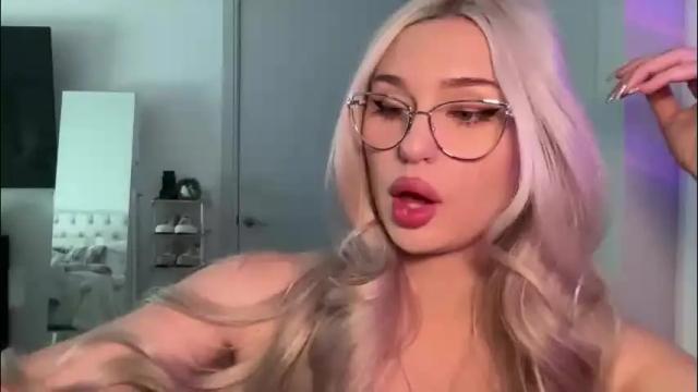 Image 10 of bunnykhalessi Stream on Chaturbate on 2 days ago
