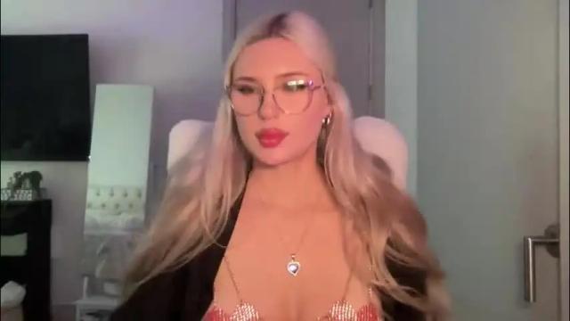 Image 11 of bunnykhalessi Stream on Chaturbate on 22 hours ago