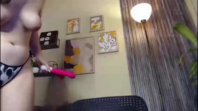 Image 2 of bunnyleahxxx Stream on Chaturbate on 1 month ago