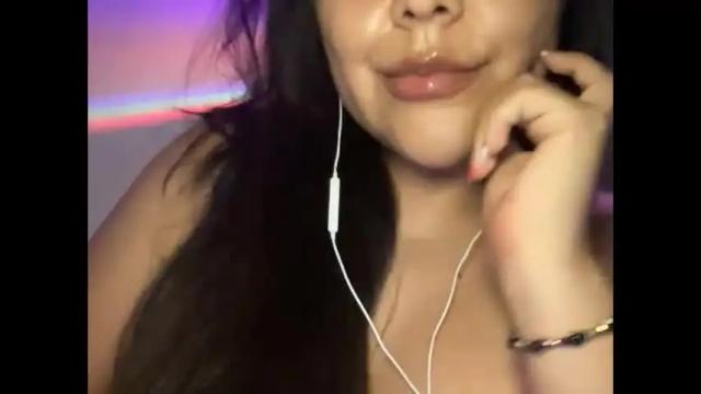 Image 4 of bunnymami Stream on Chaturbate on 23 days ago