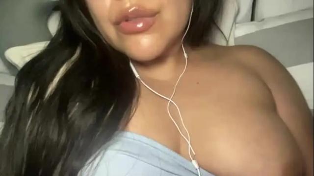Image 3 of bunnymami Stream on Chaturbate on 10 days ago