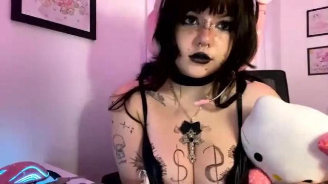 Image 2 of bunnyvivi Stream on Chaturbate on 21 months ago