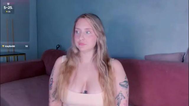 Image 4 of burn_lissa Stream on Chaturbate on 1 month ago