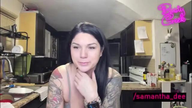 Image 8 of busty_geek48 Stream on Chaturbate on 16 days ago