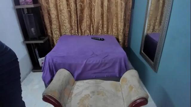 Image 11 of busty_juicy Stream on Chaturbate on 2 months ago