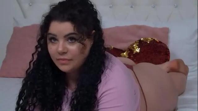 Image 3 of busty_madison Stream on Chaturbate on 27 days ago