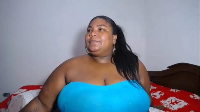 Image 12 of bustyboobsxxll Stream on Chaturbate on 19 months ago