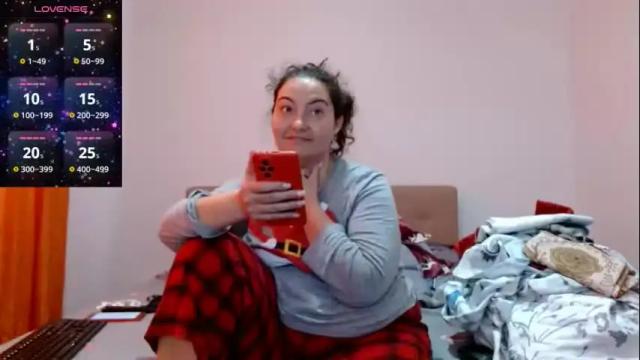 Image 3 of bustyemma Stream on Chaturbate on 1 month ago