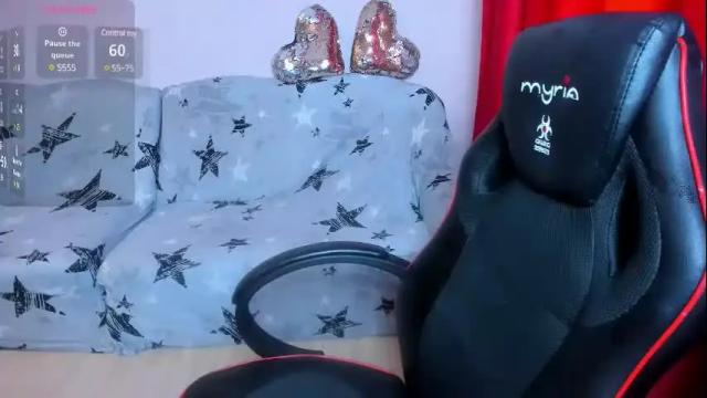 Image 4 of bustylolla Stream on Chaturbate on 2 months ago