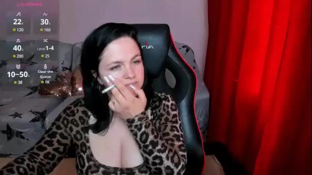 Image 6 of bustylolla Stream on Chaturbate on 1 month ago