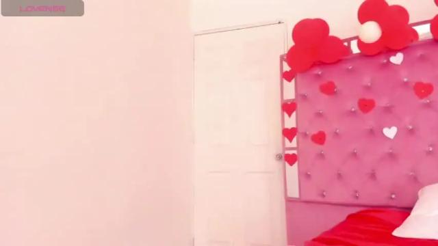 Image 11 of bustyshayna Stream on Chaturbate on 16 months ago