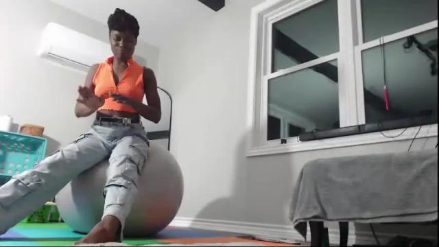 Image 11 of butt3rcup Stream on Chaturbate on 20 days ago