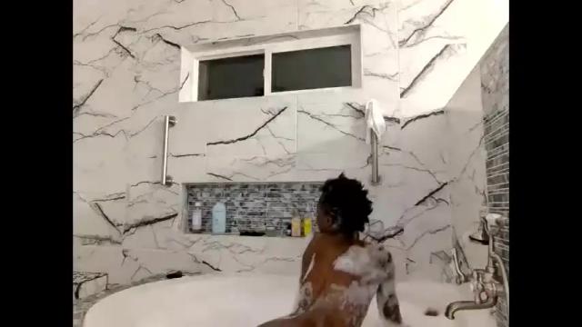 Image 7 of butt3rcup Stream on Chaturbate on 13 days ago