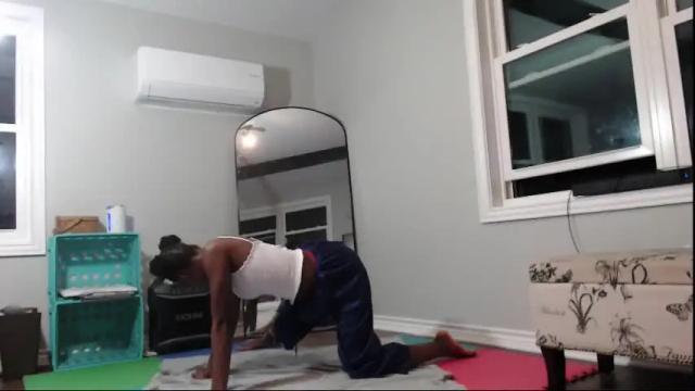 Image 7 of butt3rcup Stream on Chaturbate on 3 months ago