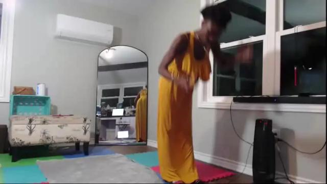 Image 3 of butt3rcup Stream on Chaturbate on 3 months ago