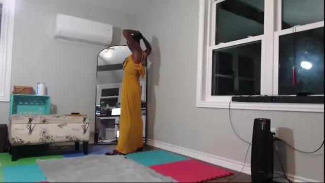 Image 4 of butt3rcup Stream on Chaturbate on 3 months ago