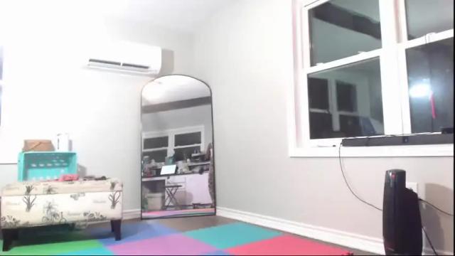 Image 12 of butt3rcup Stream on Chaturbate on 3 months ago