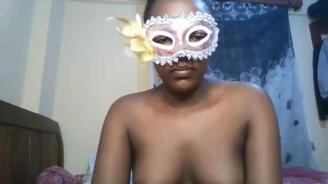 Image 2 of butt_squeeze Stream on Chaturbate on 19 months ago