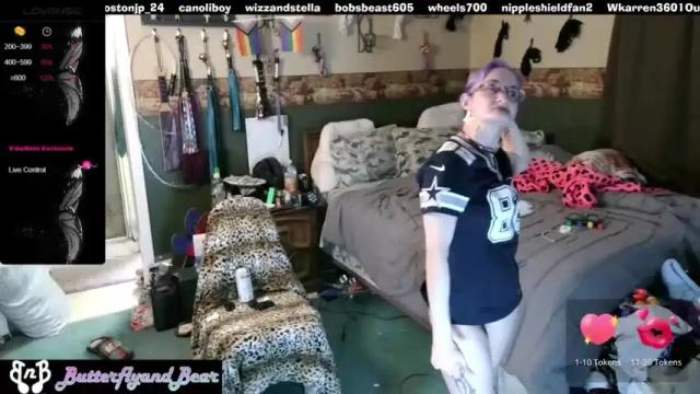 Image 2 of butterflyandbear Stream on Chaturbate on 16 months ago