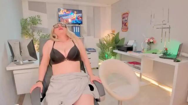 Image 8 of butterflyblue_dream Stream on Chaturbate on 1 month ago