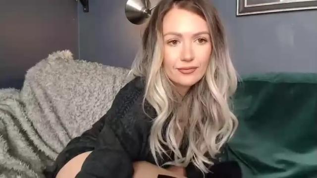 Image 3 of byrdie_love Stream on Chaturbate on 25 months ago