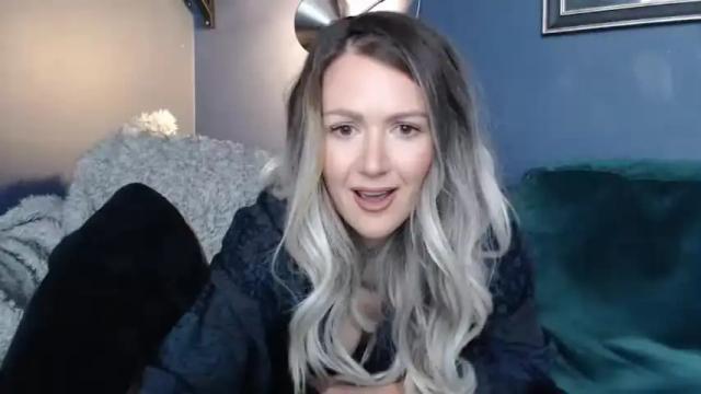 Image 4 of byrdie_love Stream on Chaturbate on 25 months ago