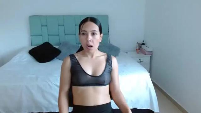 Image 8 of cailyn_briona Stream on Chaturbate on 16 months ago