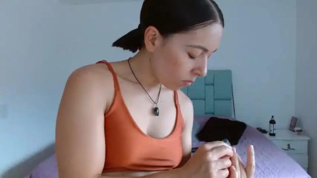 Image 10 of cailyn_briona Stream on Chaturbate on 16 months ago