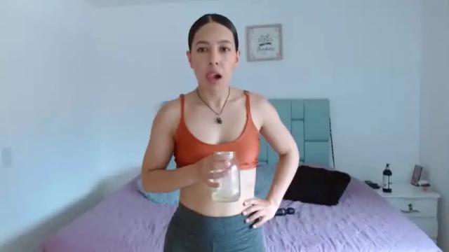 Image 4 of cailyn_briona Stream on Chaturbate on 16 months ago
