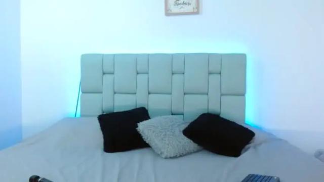 Image 11 of cailyn_briona Stream on Chaturbate on 14 months ago