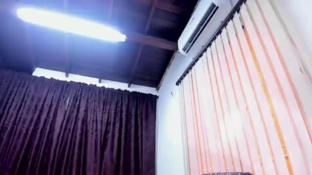 Image 10 of caitlyn_jones Stream on Chaturbate on 16 months ago