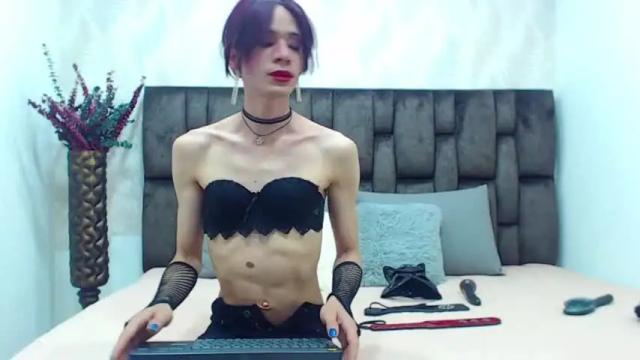 Image 2 of caitlyn_jonnes Stream on Chaturbate on 18 months ago