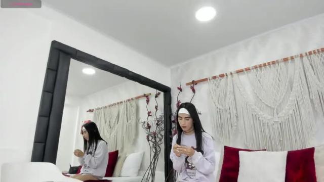 Image 2 of caitlyn_miller Stream on Chaturbate on 16 months ago