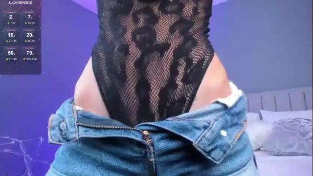 Image 7 of caitlyncouper Stream on Chaturbate on 7 days ago