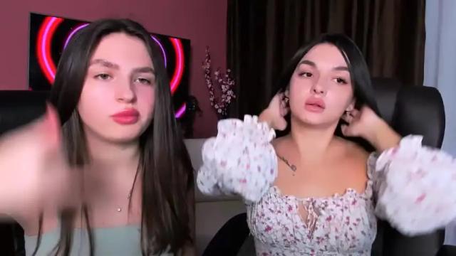 Image 11 of cakeadelina Stream on Chaturbate on 18 months ago