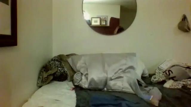 Image 2 of calaentemichele Stream on Chaturbate on 14 months ago