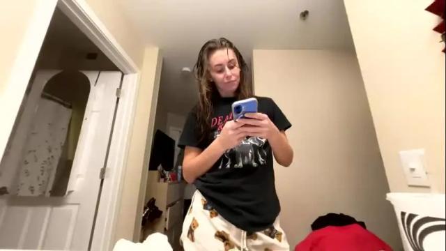 Image 8 of calicambri Stream on Chaturbate on 8 days ago